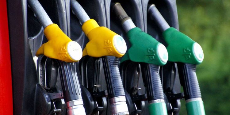 Máfia dos combustíveis: Intimidação e ameaças na disputa pelo mercado