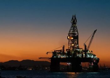 Cotação do petróleo: Opep+ quer reequilibrar preços em 2022