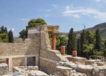 Romance "Memórias das ruínas de Creta". de Bernadette Lyra