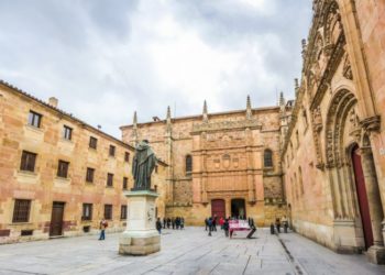 Congresso literário da Universidade de Salamanca, na Espanha