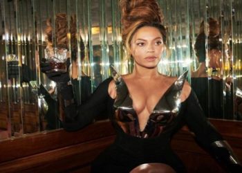 Após críticas, Beyoncé promete retirar termo capacitista do novo álbum
